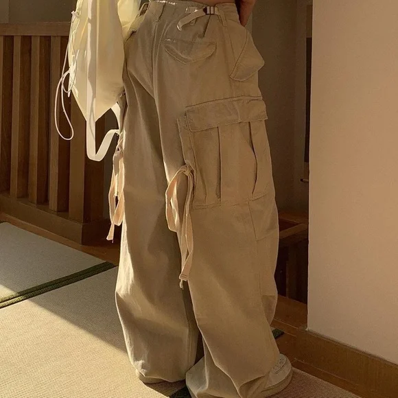 Rare! Imported Korean designer loose fit bow tie cargo pants 🎀 - Picture 3 of 4